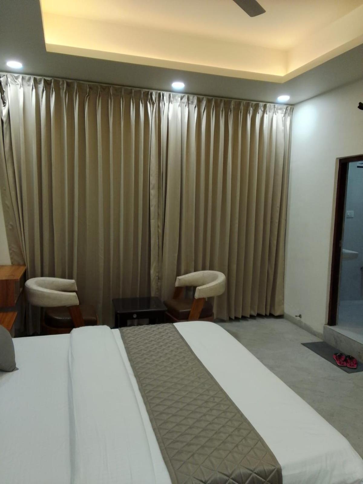 The Grand View Hotel Baijnath ภายนอก รูปภาพ