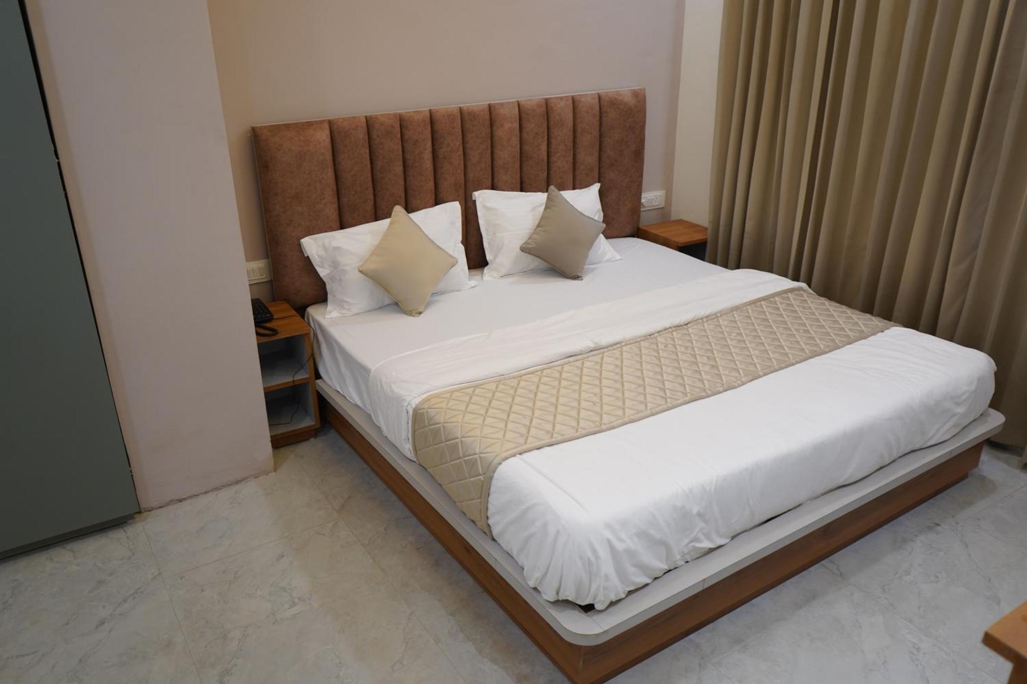 The Grand View Hotel Baijnath ภายนอก รูปภาพ