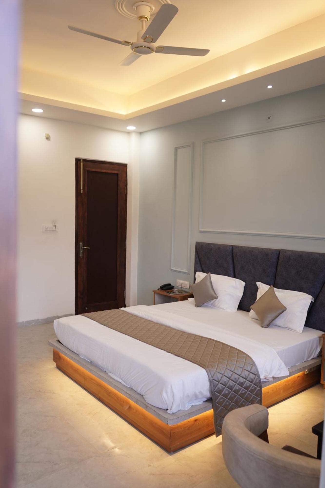 The Grand View Hotel Baijnath ภายนอก รูปภาพ